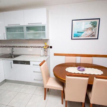 Apartman Seka Omiš Eksteriør bilde