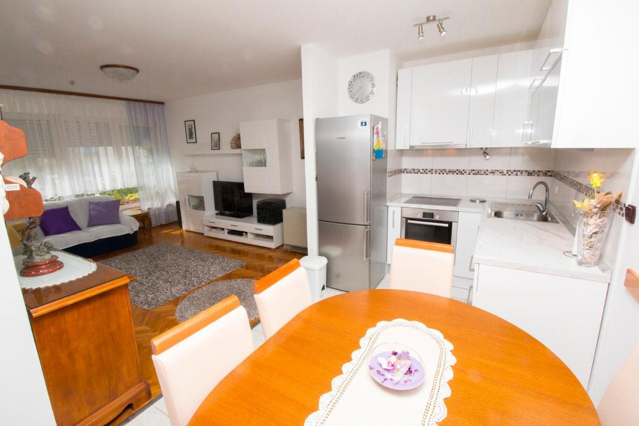 Apartman Seka Omiš Eksteriør bilde